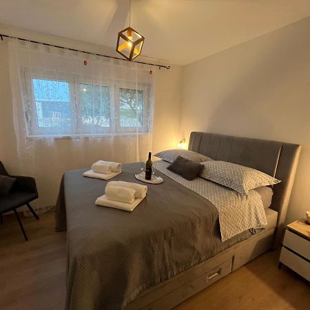Apartman Oliva 扎达尔 外观 照片