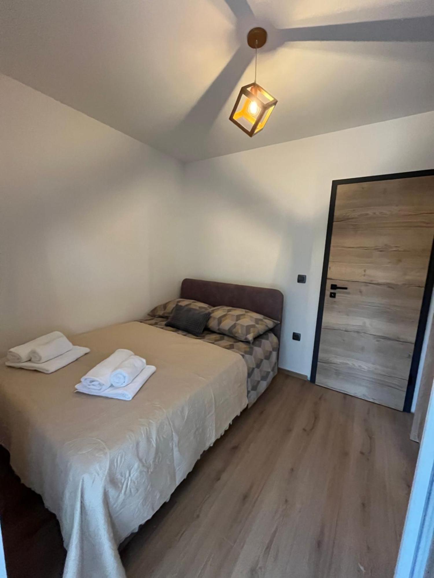 Apartman Oliva 扎达尔 外观 照片