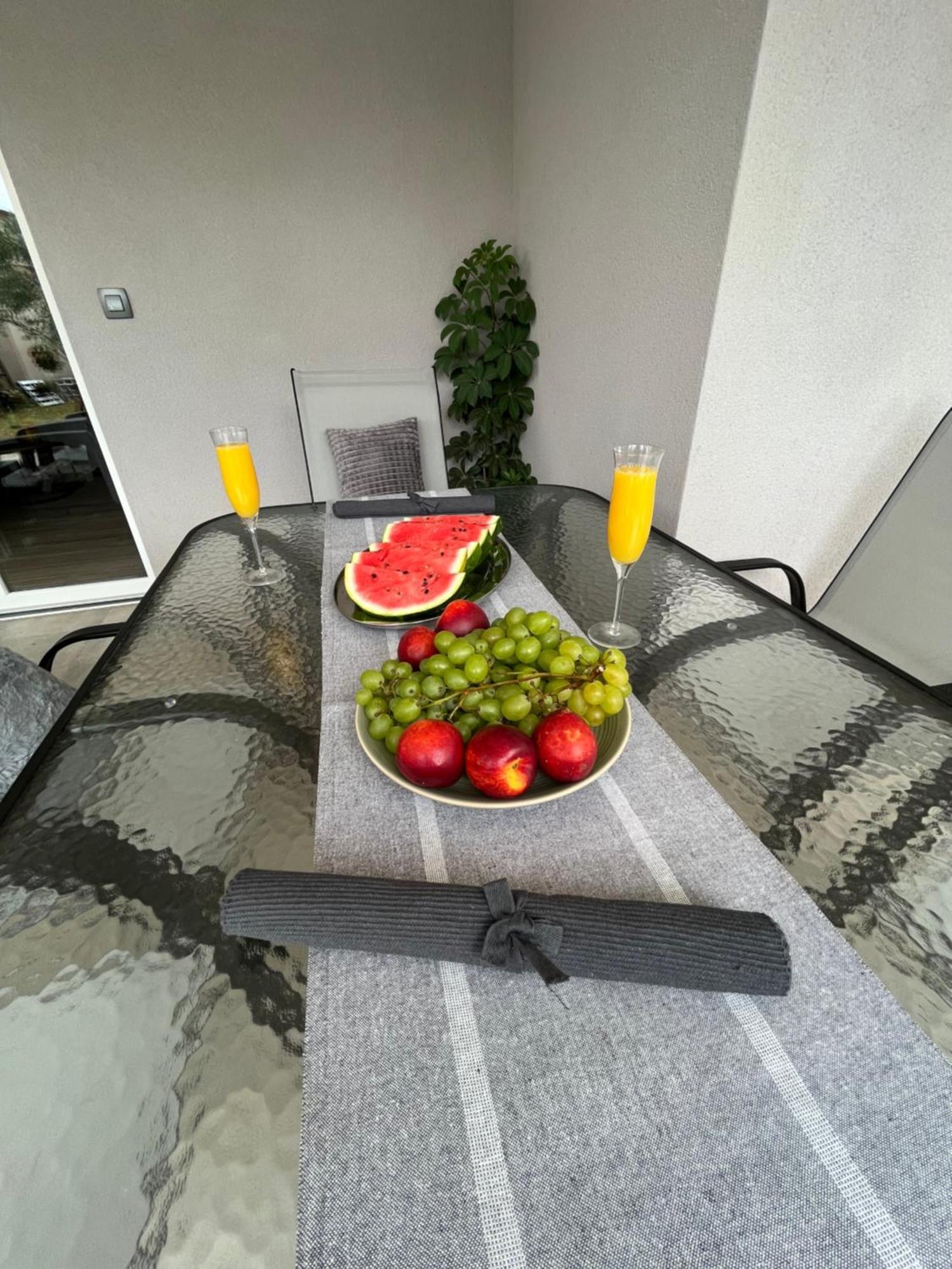 Apartman Oliva 扎达尔 外观 照片